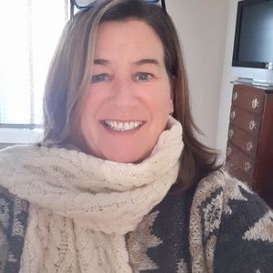 Meet your Posher, Debbie